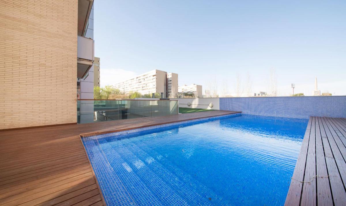 Large Terrace Luxury Apartment Sant Adria de Besos Exterior photo
